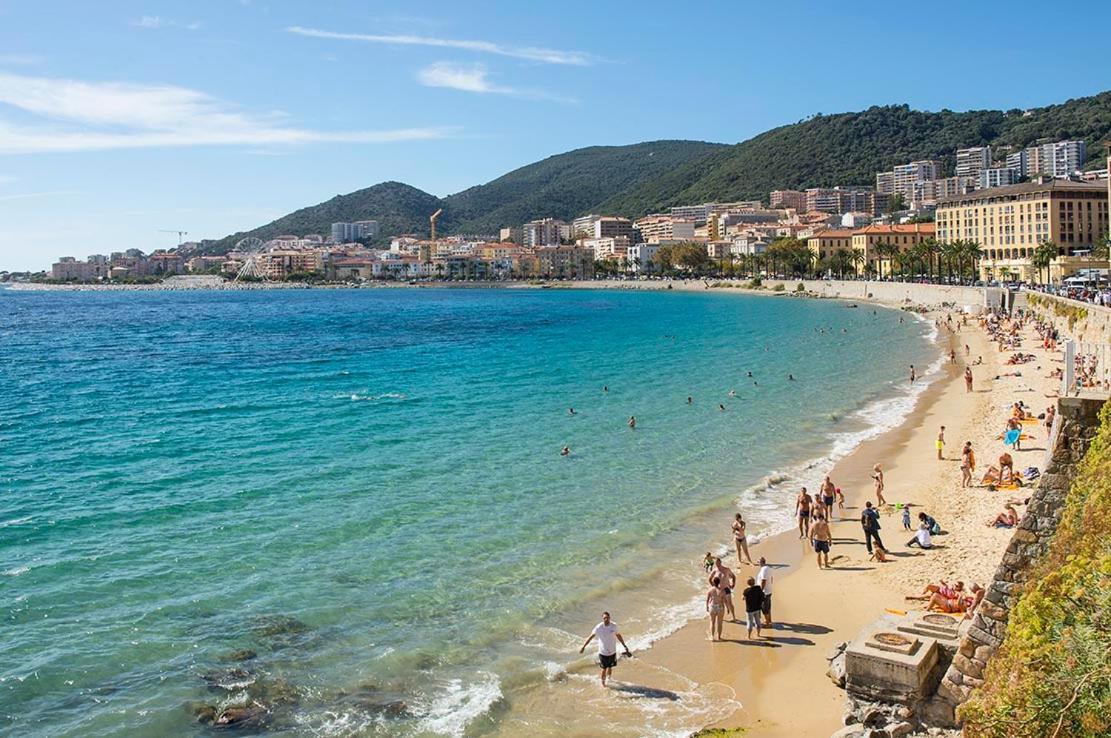Studio Rue Pietonne Ajaccio Ajaccio  Bagian luar foto